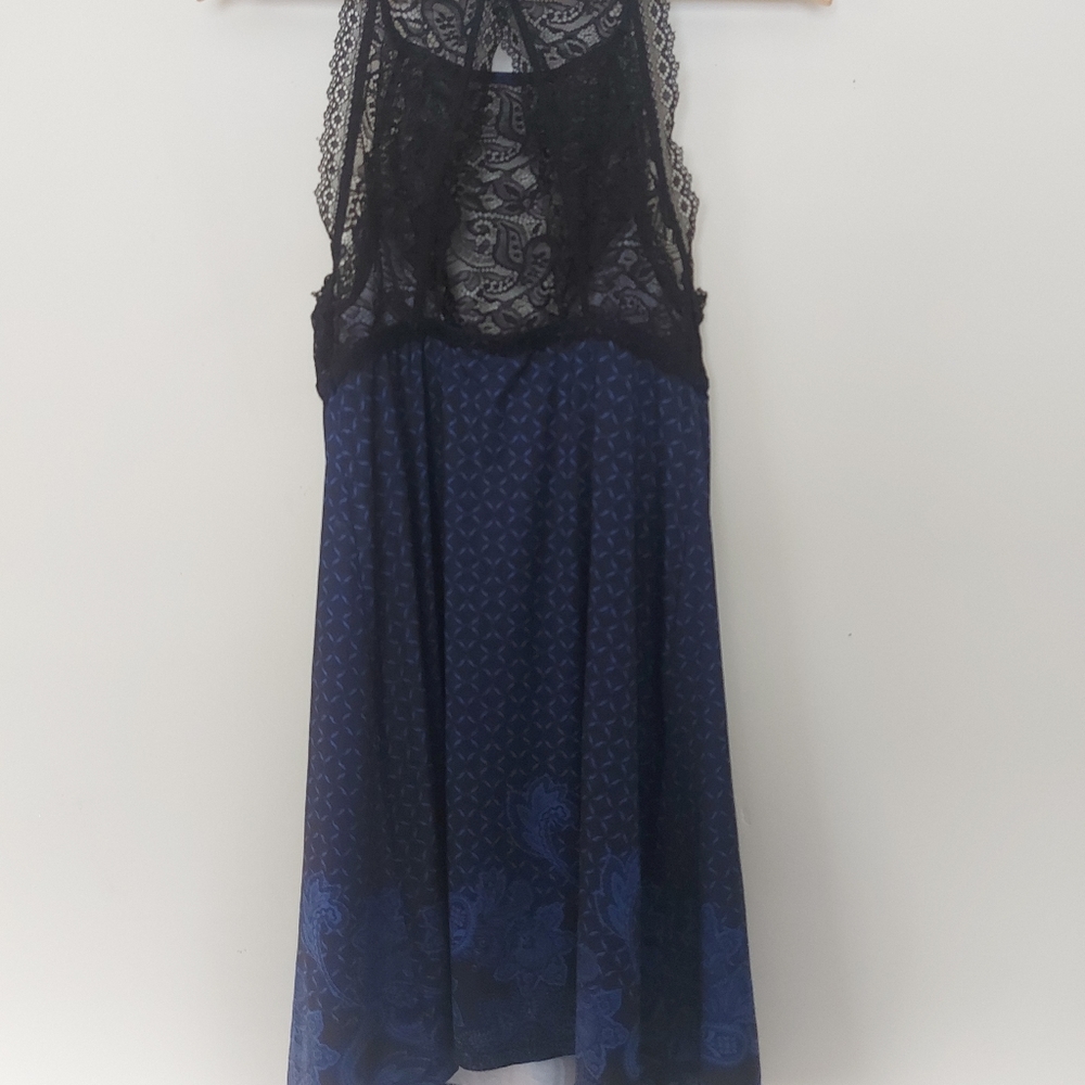 Night gown with lace top